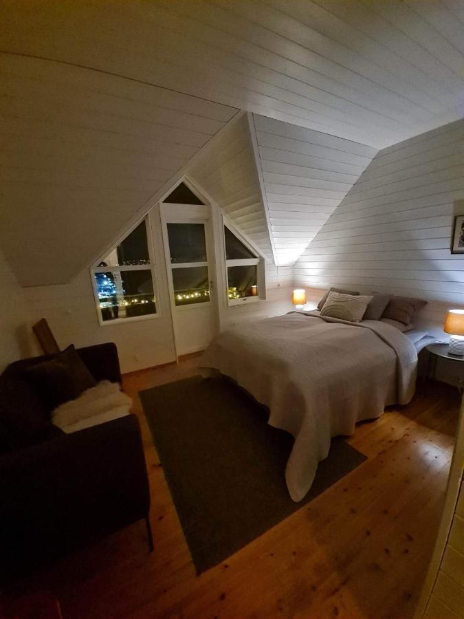 Cozy Little House In Tromso City Екстер'єр фото
